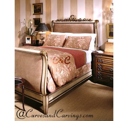 Curves & Carvings Classic Collection Bed - C&C BED0012
