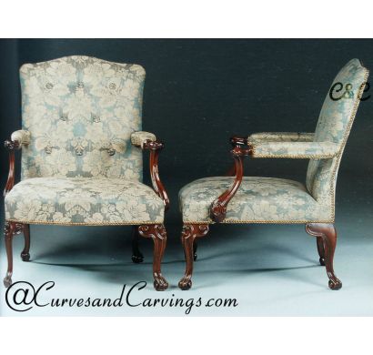Curves & Carvings Premium Collection Chair - C&C CHAIR0072