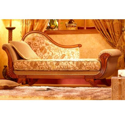 Curves & Carvings Signature Collection Sofa - C&C SOF0629
