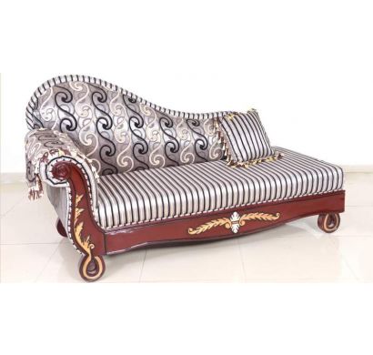 Curves & Carvings Signature Collection Sofa - C&C SOF0639